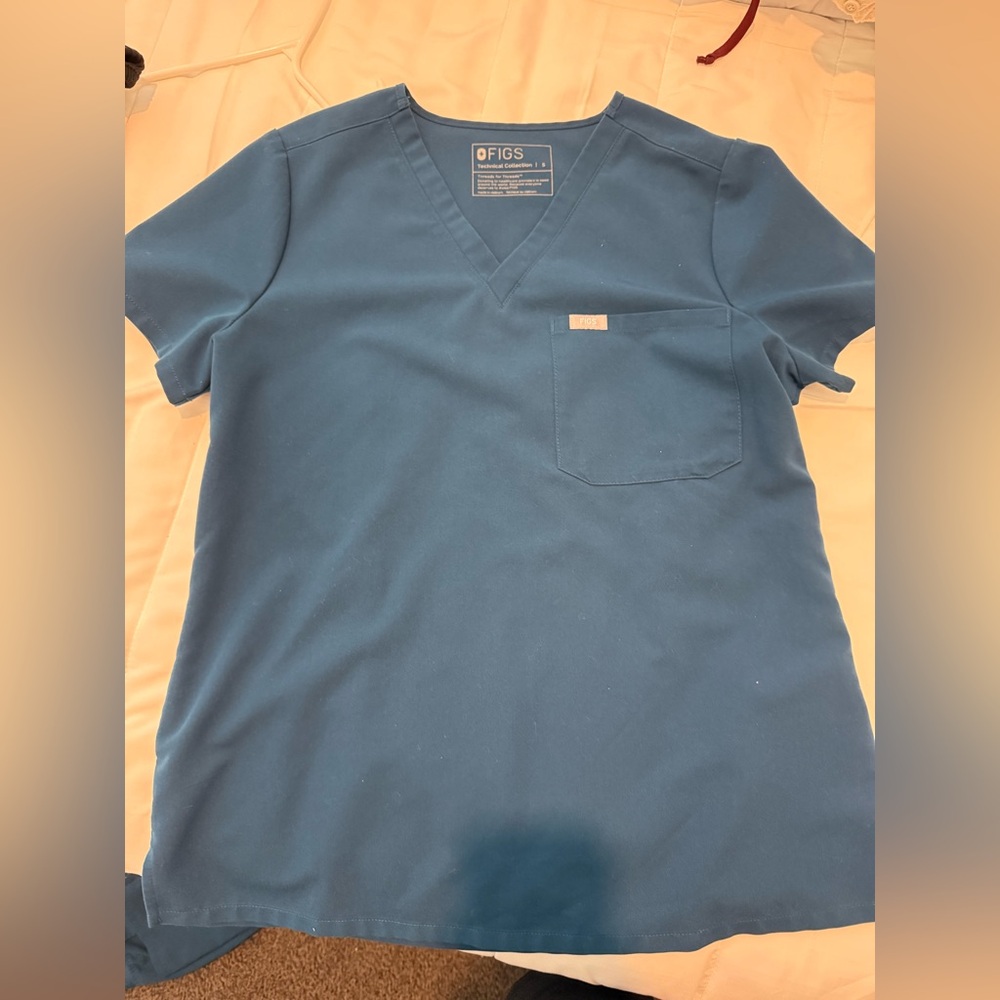 Figs Caribbean Blue Catarina Scrub Top